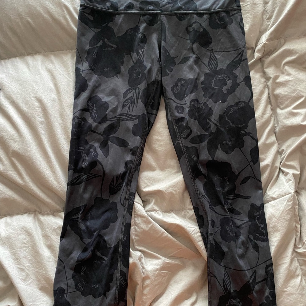 Lulu Floral Patterned Gray Leggings